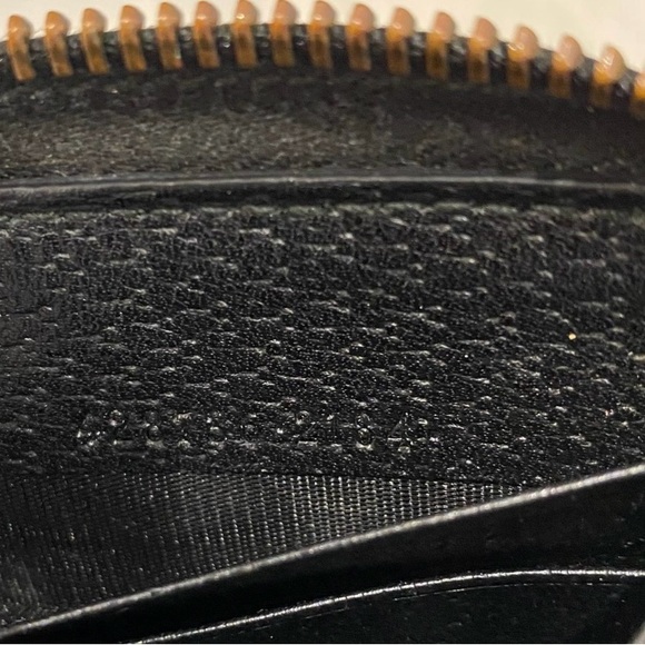 Authentic Gucci black leather zip around wallet - offers welcome - Picture 4 of 5